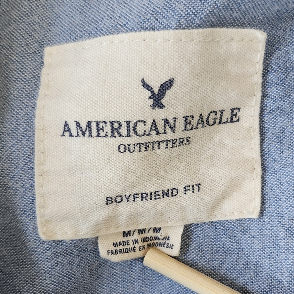 American Eagle Light Blue Chambray Button Down Sh… - image 3